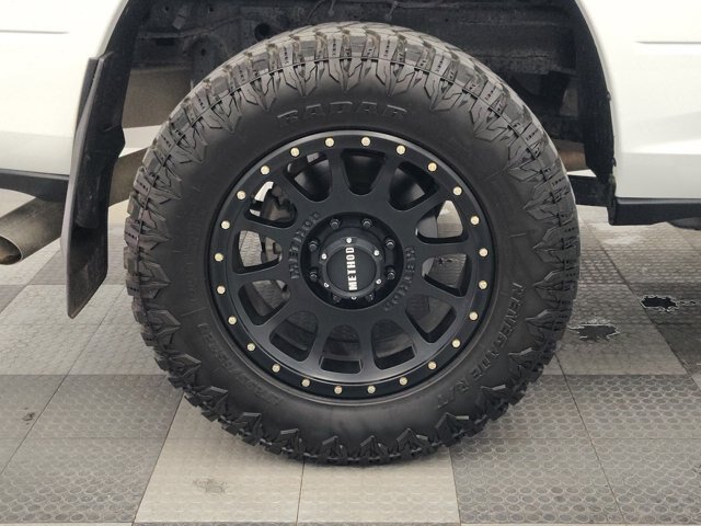 Used 2024 RAM 2500 Tradesman w/ Chrome Appearance Group AWD/4WD image 14