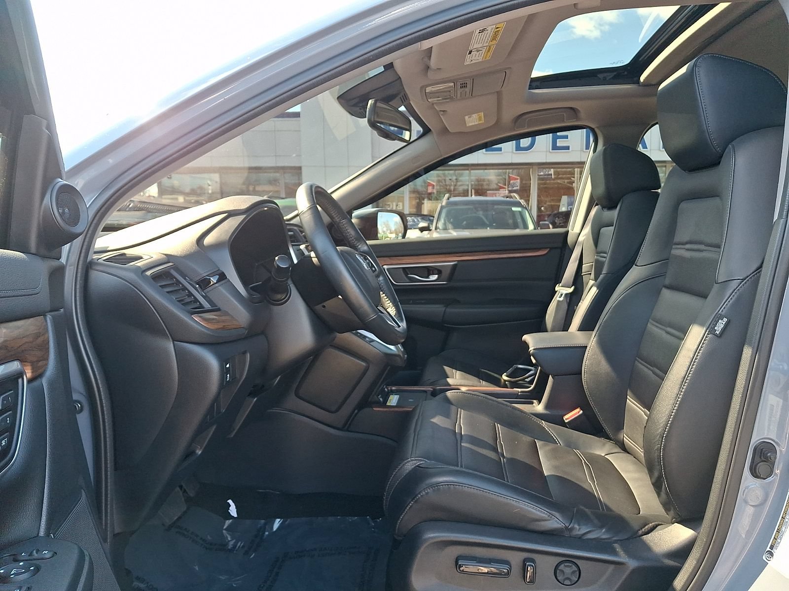 Used 2022 Honda CR-V Touring image 14