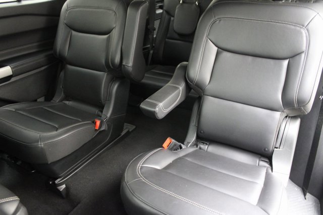 Certified 2023 Ford Explorer XLT w/ Equipment Group 202A image 15