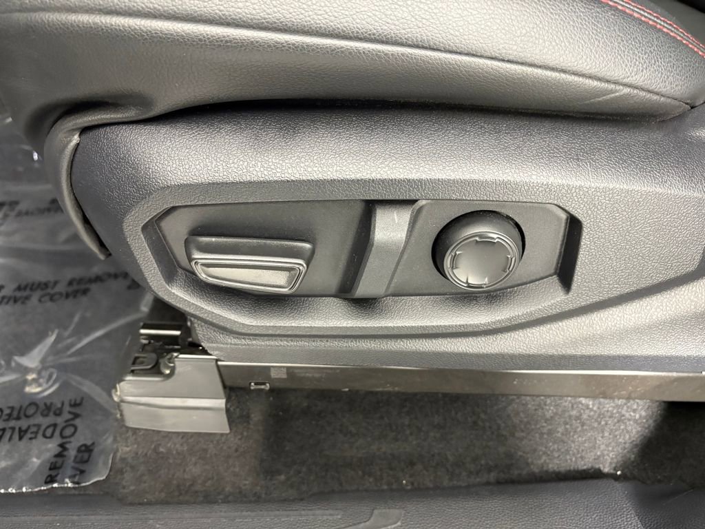 Used 2025 Toyota Tacoma TRD Pro image 16