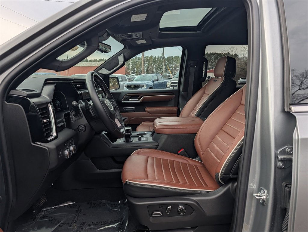 Used 2025 GMC Sierra 1500 Denali Ultimate image 16
