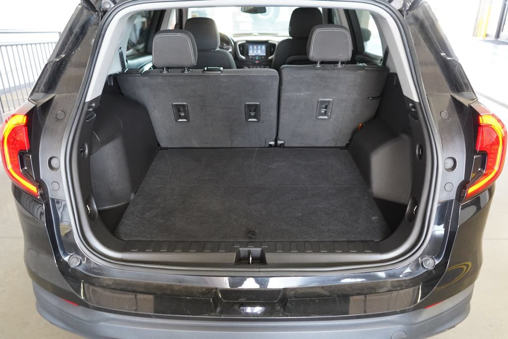 Used 2024 GMC Terrain SLE AWD/4WD image 27