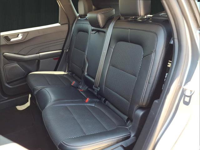 Certified 2024 Ford Escape SE FWD image 19