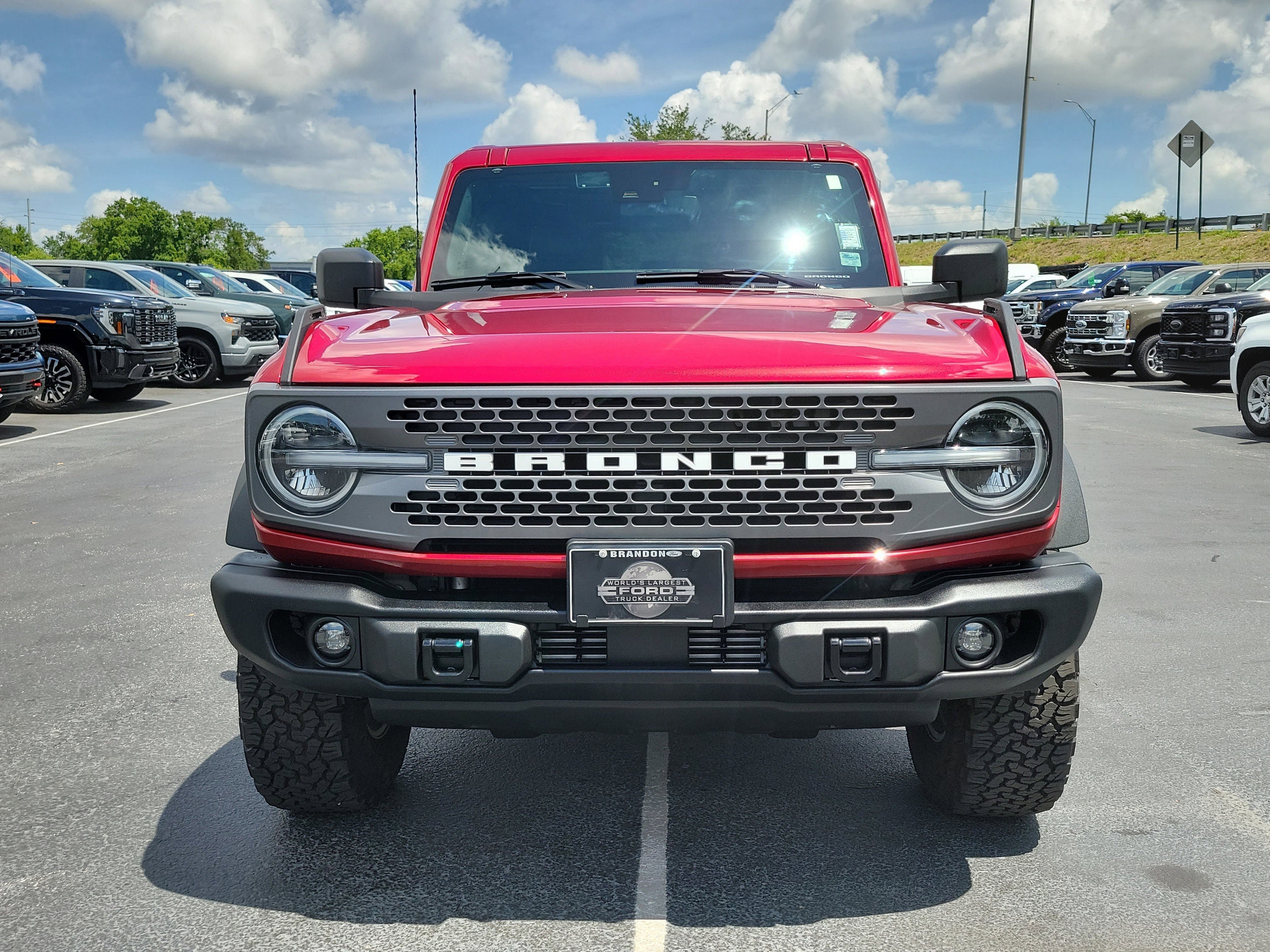 Certified 2025 Ford Bronco Badlands AWD/4WD image 2