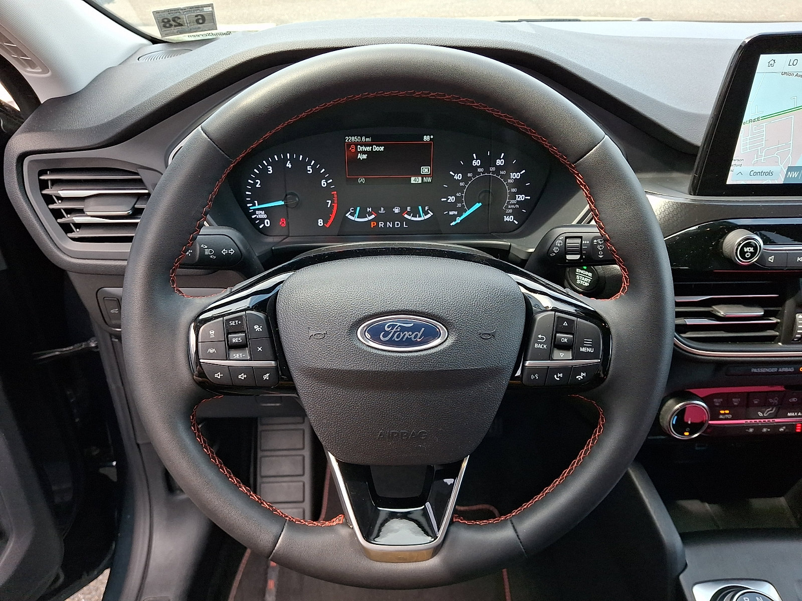 Certified 2022 Ford Escape SEL w/ SEL Stealth AWD Package image 22