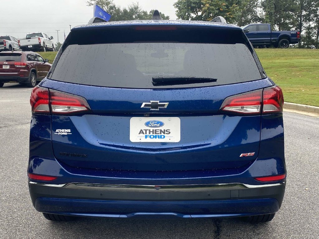 Used 2023 Chevrolet Equinox RS FWD image 4