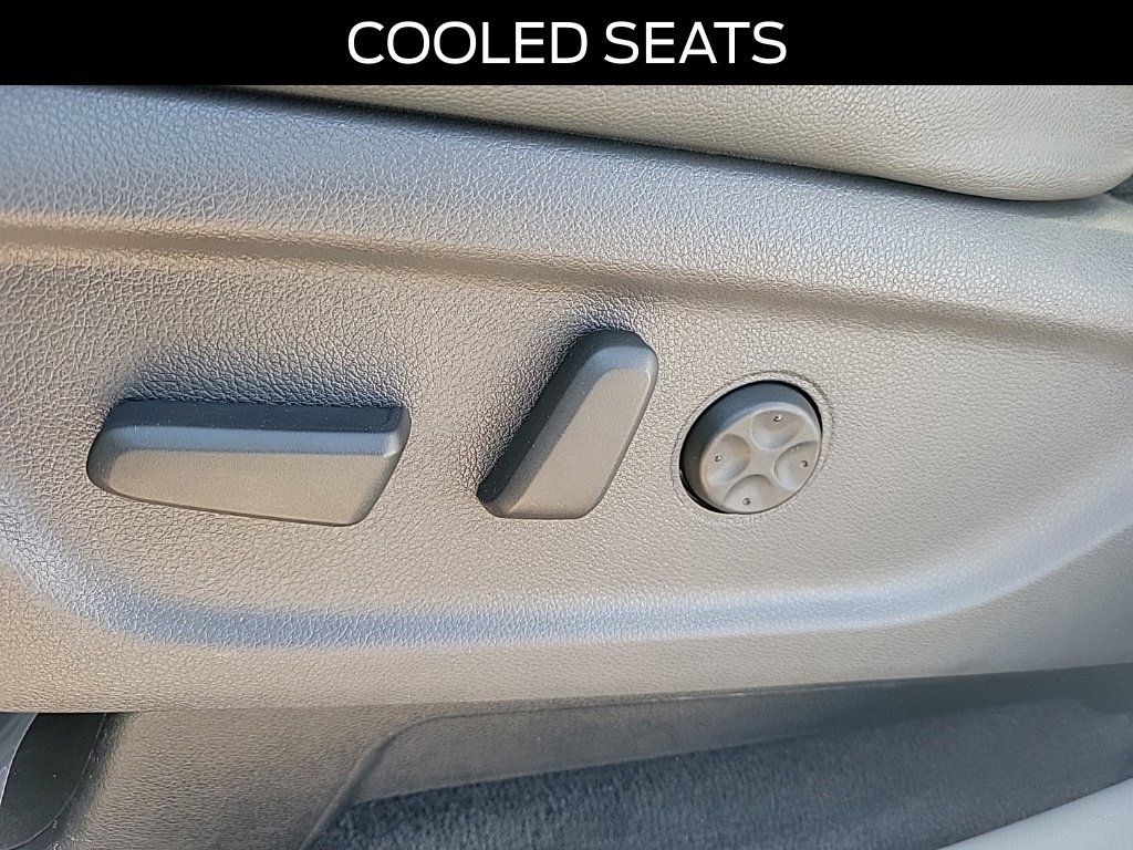Used 2018 Kia Sedona SX FWD image 19