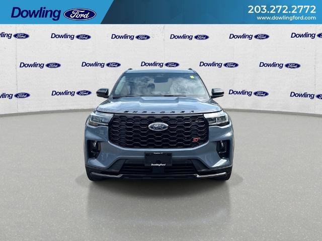 Certified 2025 Ford Explorer ST AWD/4WD image 3