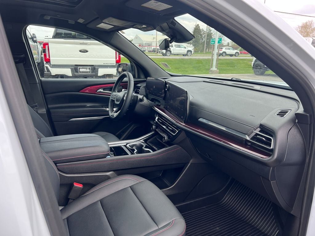 Used 2026 Chevrolet Traverse Z71 w/ Driver Confidence Package AWD/4WD image 18
