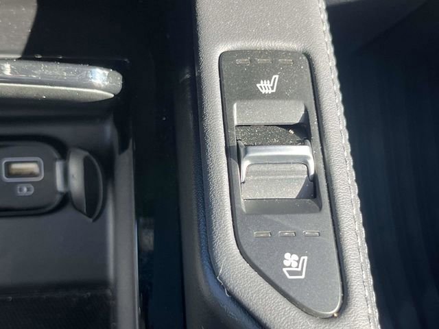 Used 2021 Kia Telluride EX w/ EX Premium Package FWD image 23