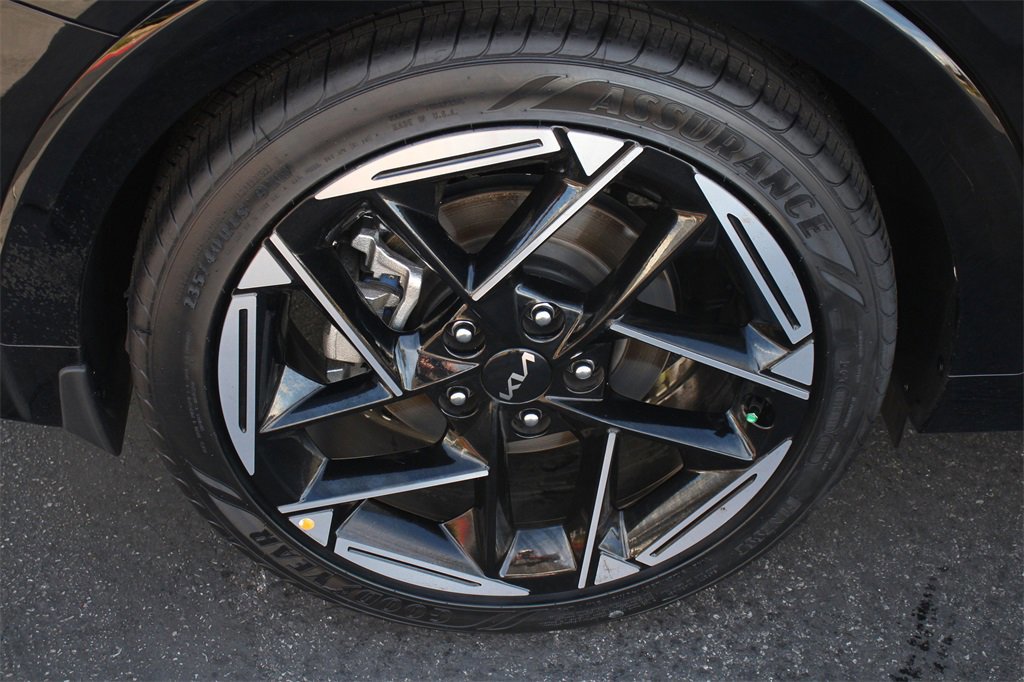 Used 2025 Kia K4 GT-Line image 29