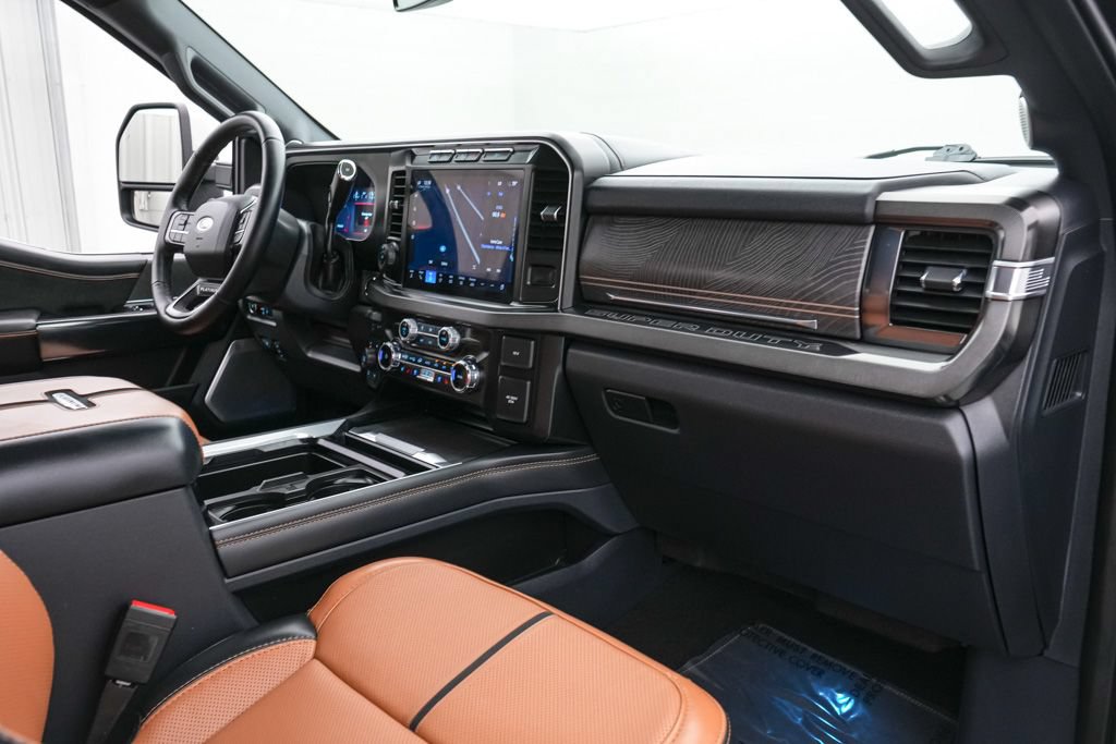 Certified 2023 Ford F250 Platinum AWD/4WD image 24