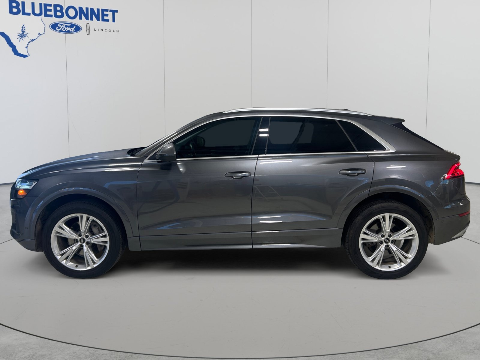 Used 2022 Audi Q8 Premium Plus AWD/4WD image 8
