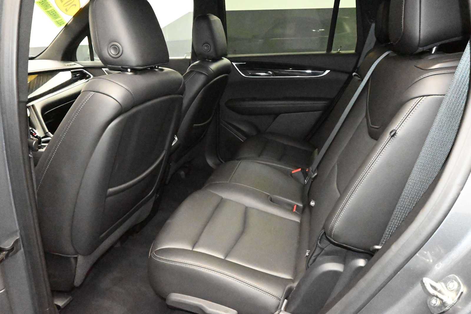 Used 2022 Cadillac XT6 Premium Luxury AWD/4WD image 6