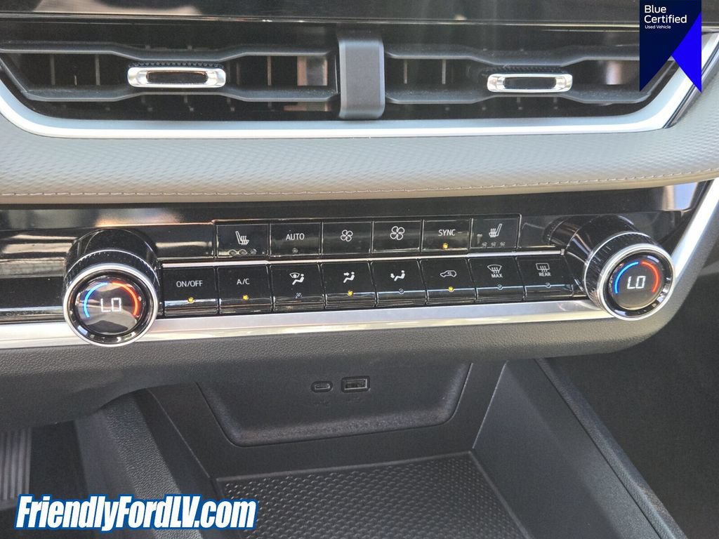 Used 2026 Chevrolet Equinox LT w/ Convenience Package II FWD image 25