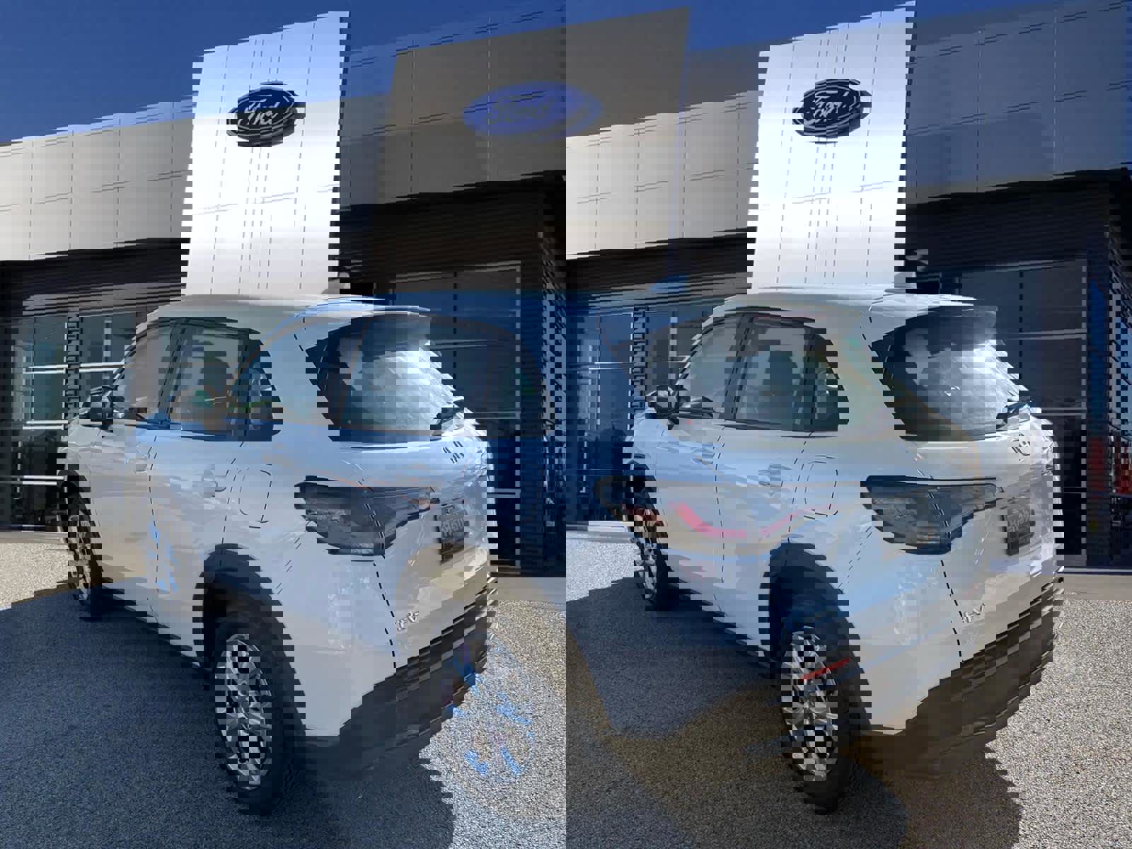 Used 2023 Honda HR-V LX image 2