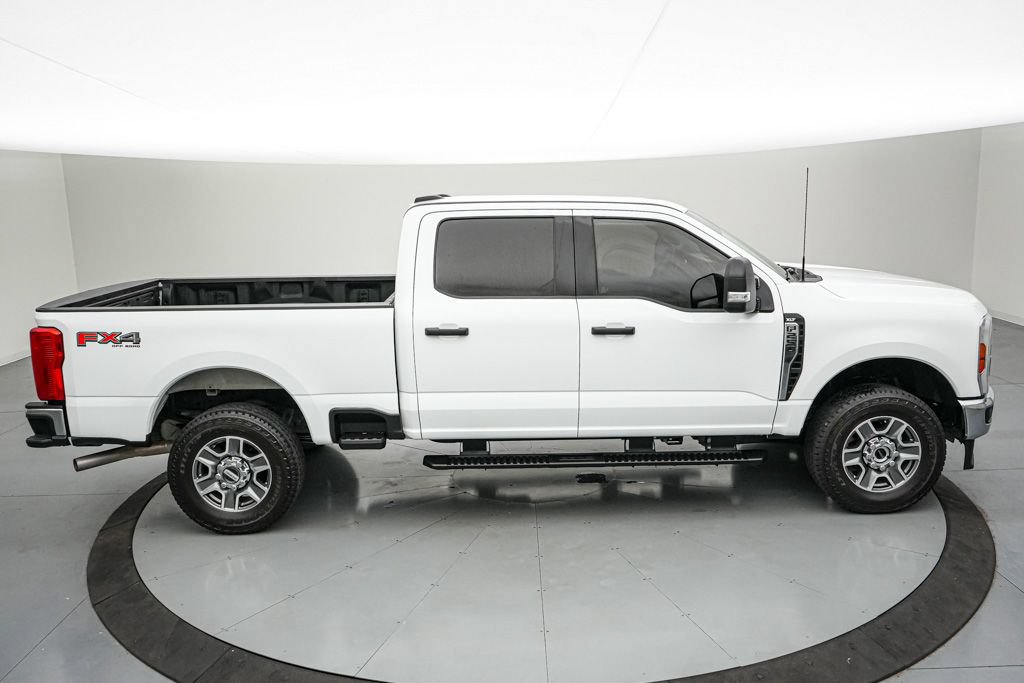 Certified 2025 Ford F250 XLT w/ FX4 Off-Road Package AWD/4WD image 3