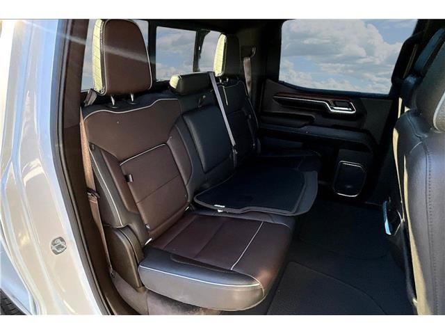 Used 2023 GMC Sierra 1500 Denali w/ Technology Package AWD/4WD image 28