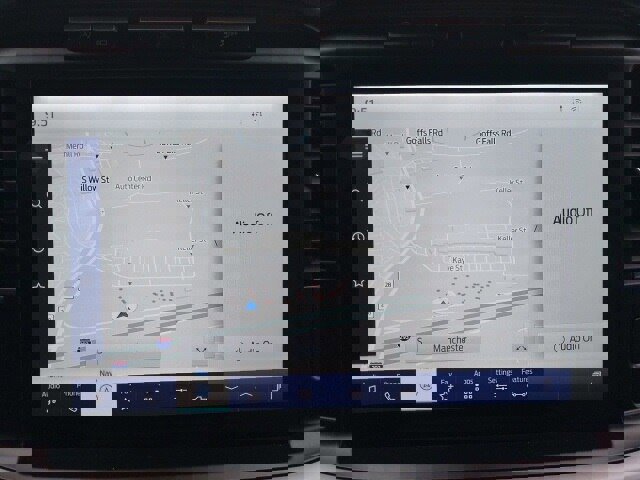 Certified 2021 Ford F150 XLT w/ Equipment Group 302A High image 19