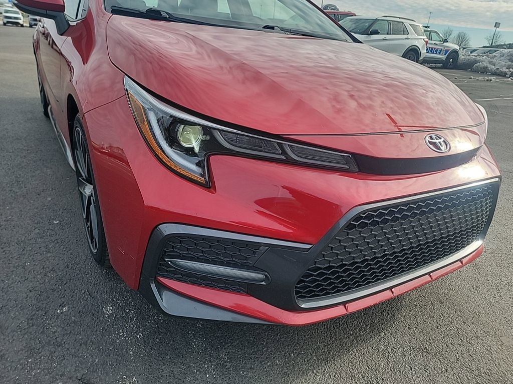 Used 2020 Toyota Corolla SE image 28