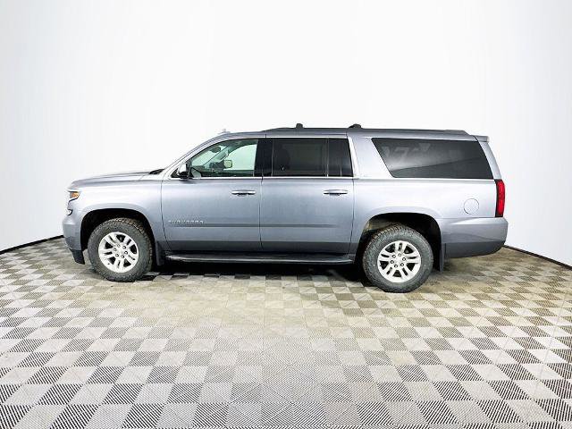 Used 2018 Chevrolet Suburban LT w/ Luxury Package AWD/4WD image 4