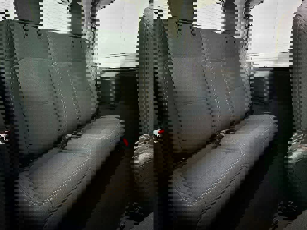 Used 2024 Jeep Wrangler Sport S image 29