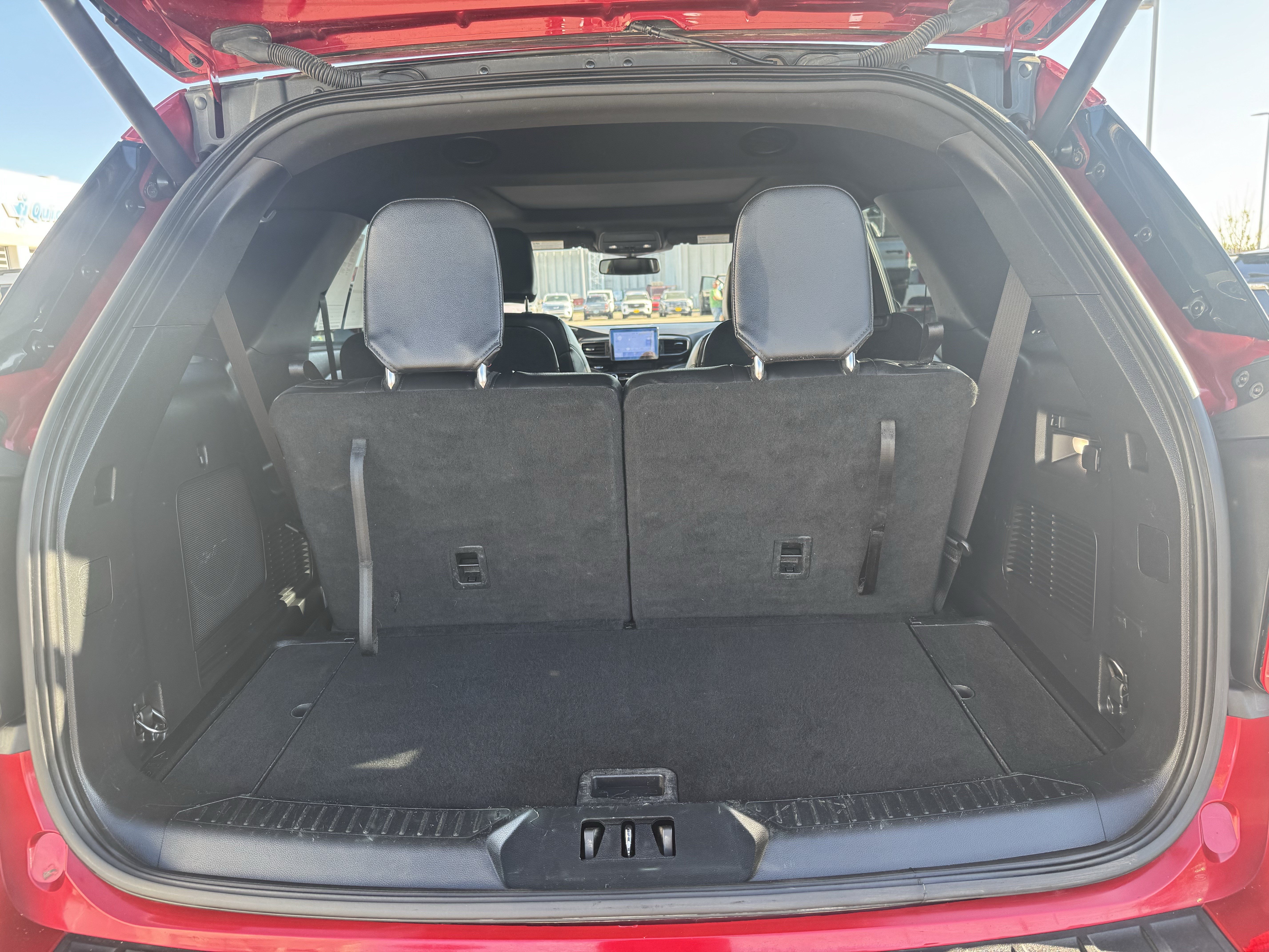 Certified 2022 Ford Explorer ST-Line w/ Class IV Trailer Tow Package AWD/4WD image 12