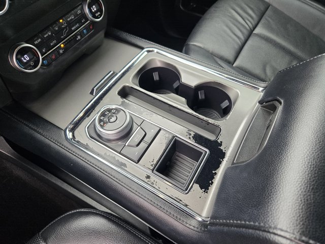 Certified 2020 Ford Expedition XLT w/ Equipment Group 202A image 17