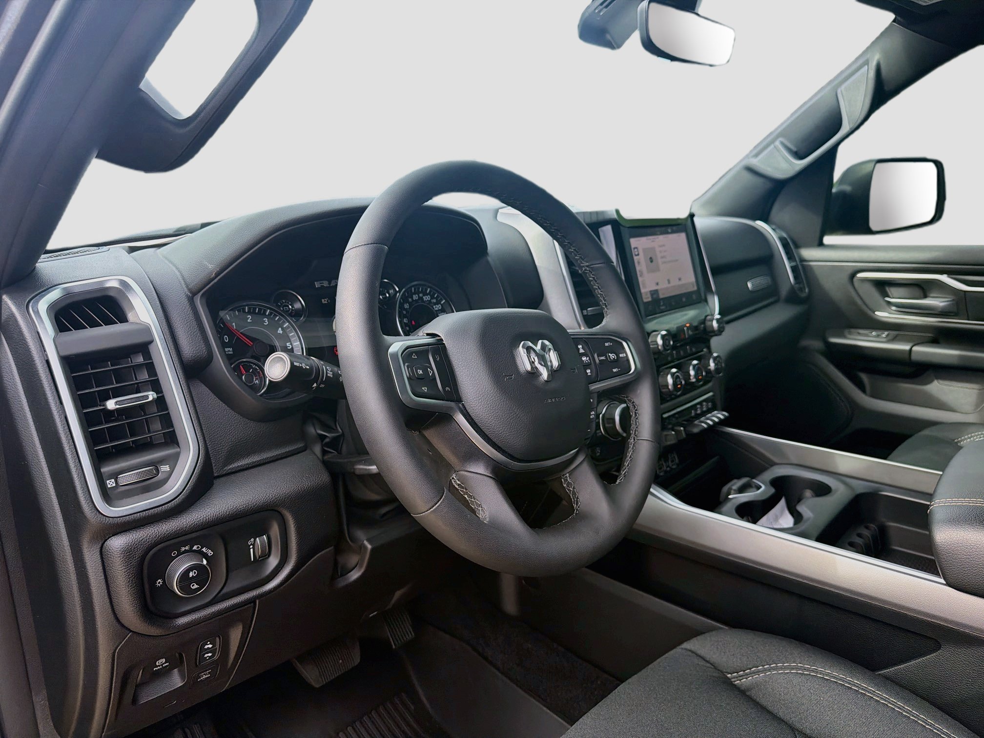 Used 2025 RAM 1500 Big Horn AWD/4WD image 9