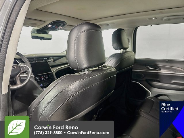Used 2023 Jeep Grand Cherokee 30th Anniversary AWD/4WD image 25