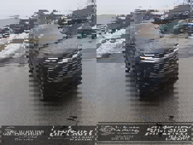 Used 2024 Chevrolet Traverse LT w/ LPO, Floor Liner Package image 9