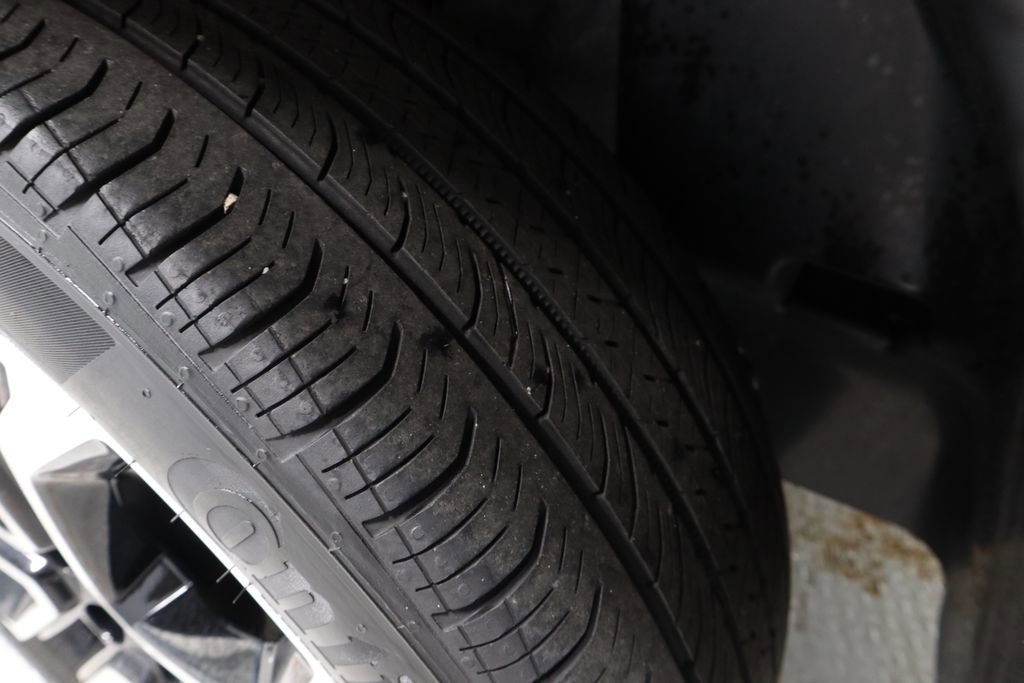 Used 2023 Jeep Compass Limited image 20