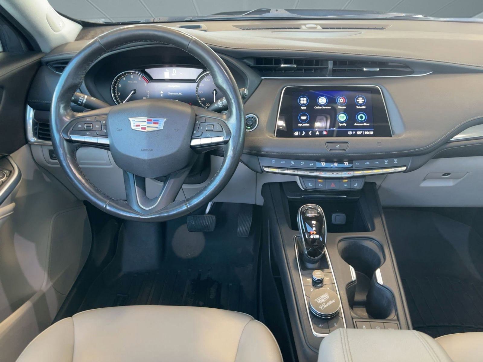 Used 2021 Cadillac XT4 Luxury w/ Cold Weather Package image 29