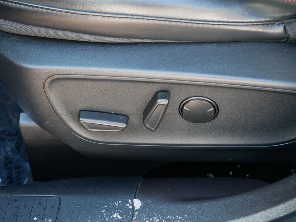 Certified 2024 Ford Escape ST-Line AWD/4WD image 15