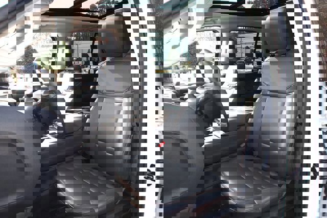 Certified 2025 Ford Expedition Active image 21