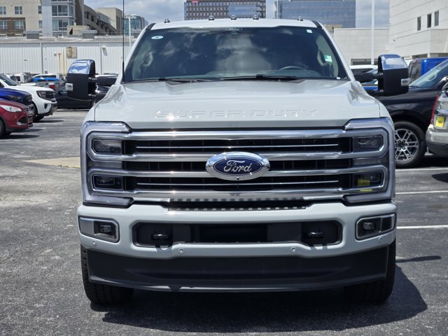 Certified 2026 Ford F350 Platinum w/ Platinum Plus Package AWD/4WD image 2