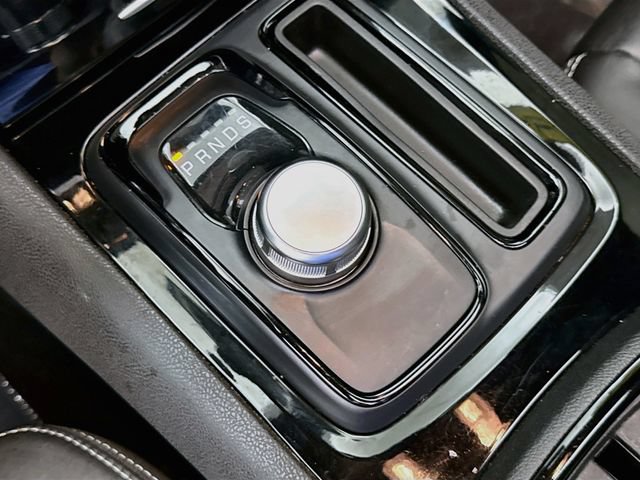 Used 2023 Chrysler 300 S RWD image 17