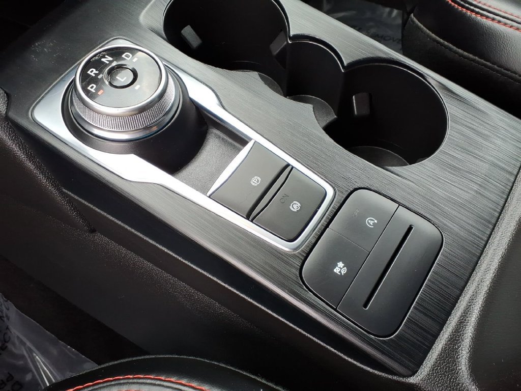 Certified 2025 Ford Escape ST-Line AWD/4WD image 19