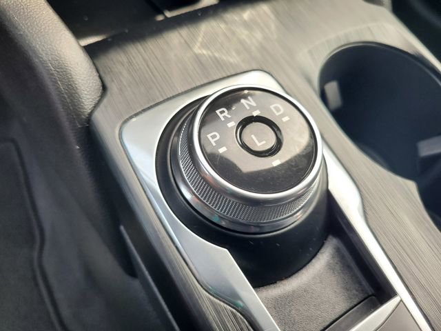Certified 2025 Ford Escape ST-Line AWD/4WD image 18