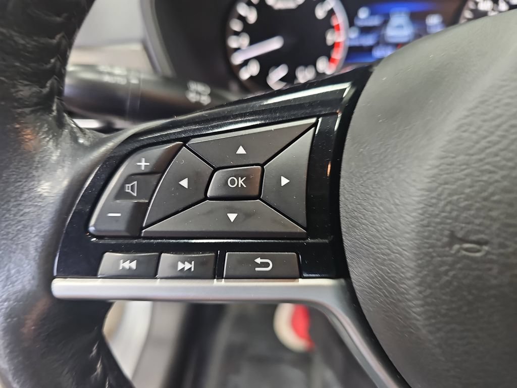 Used 2023 Nissan Altima 2.5 SL FWD image 16