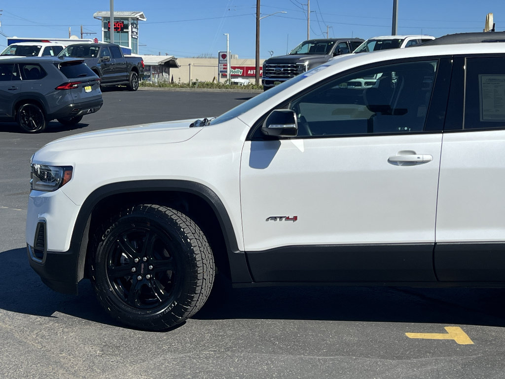 Used 2023 GMC Acadia AT4 w/ Trailering Package AWD/4WD image 11