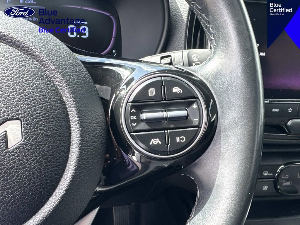 Used 2023 Kia Soul EX FWD image 11