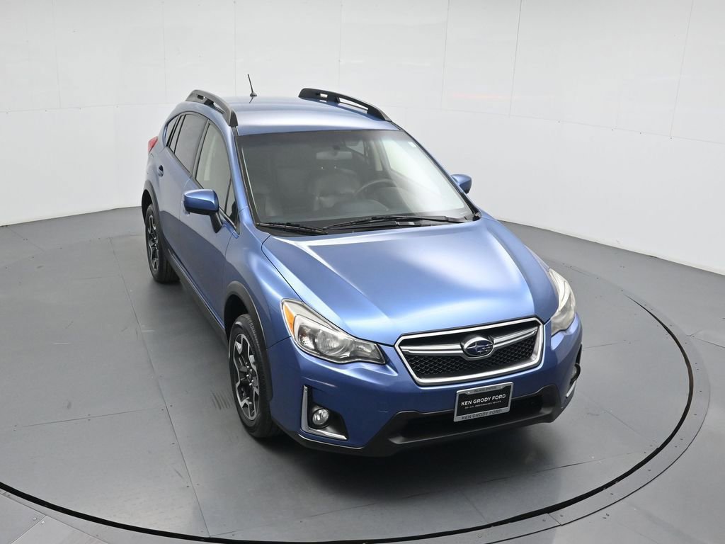Used 2017 Subaru Crosstrek 2.0i Premium image 3
