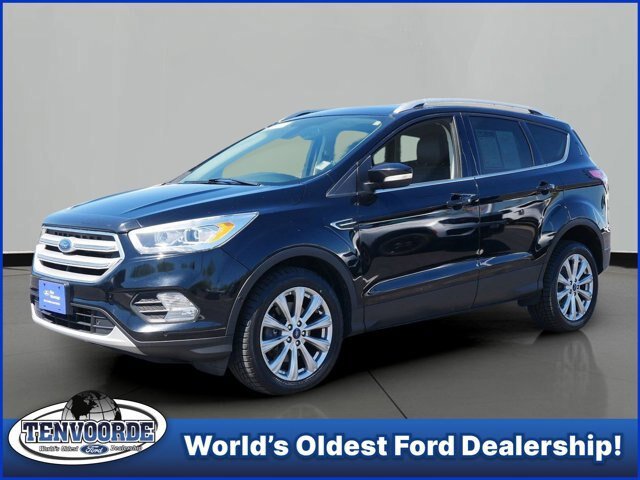 Certified 2018 Ford Escape Titanium AWD/4WD image 1