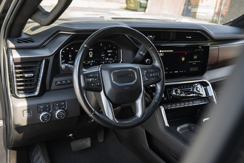 Used 2025 GMC Sierra 2500 Denali Ultimate w/ LPO, GMC Protection Package AWD/4WD image 21