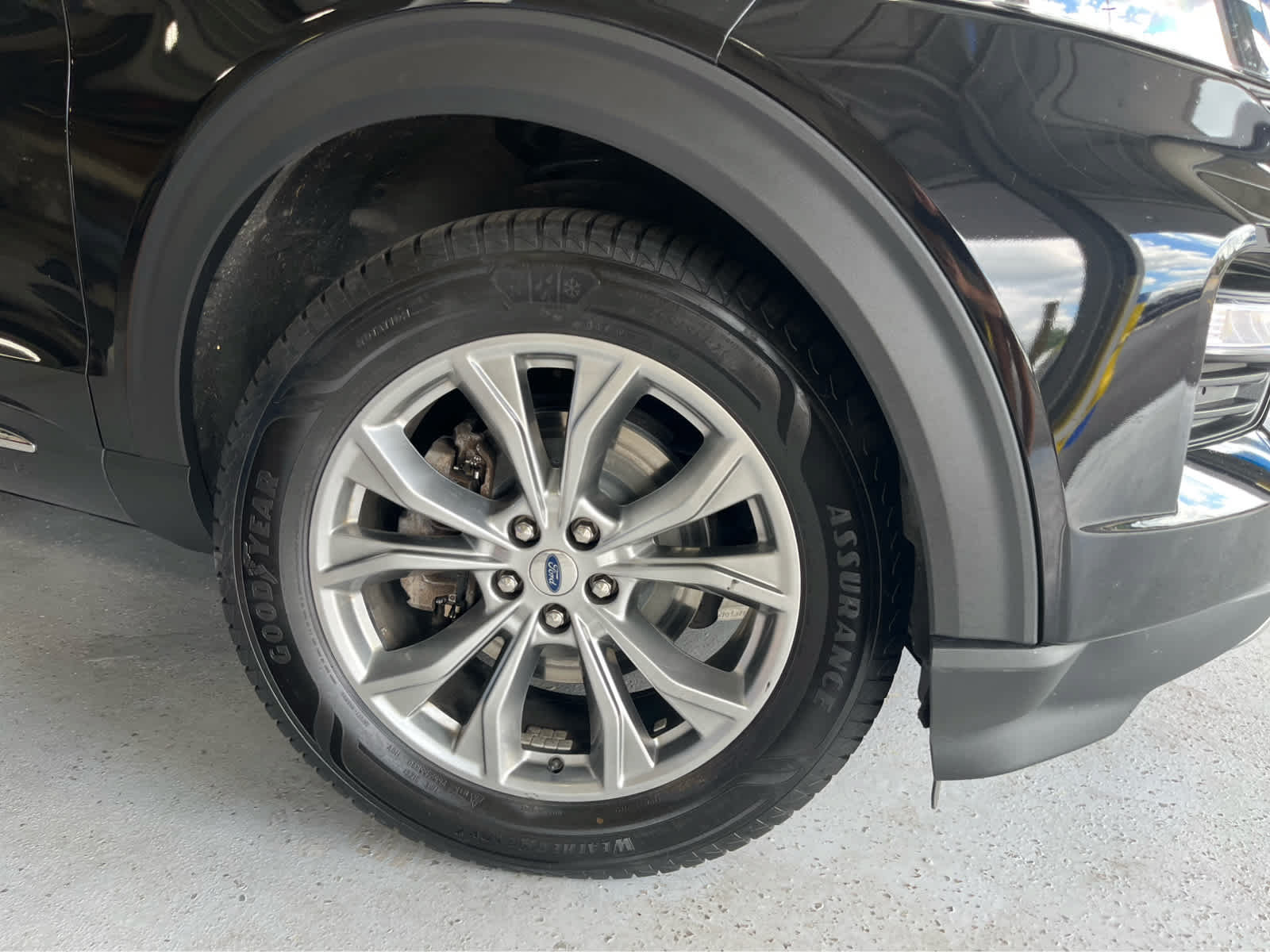 Certified 2020 Ford Explorer XLT w/ Equipment Group 202A AWD/4WD image 47