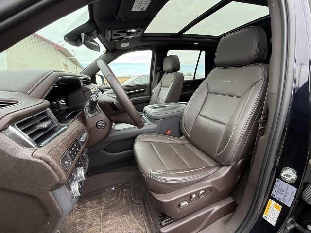 Used 2023 GMC Yukon Denali w/ Max Trailering Package image 5