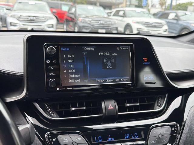 Used 2018 Toyota C-HR XLE FWD image 22