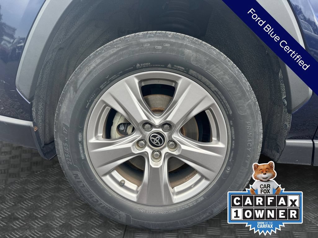 Used 2022 Toyota RAV4 XLE FWD image 19