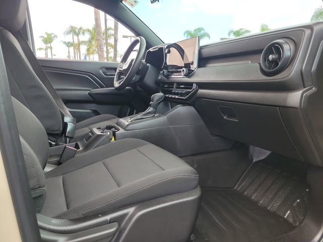 Used 2023 Chevrolet Colorado W/T image 20